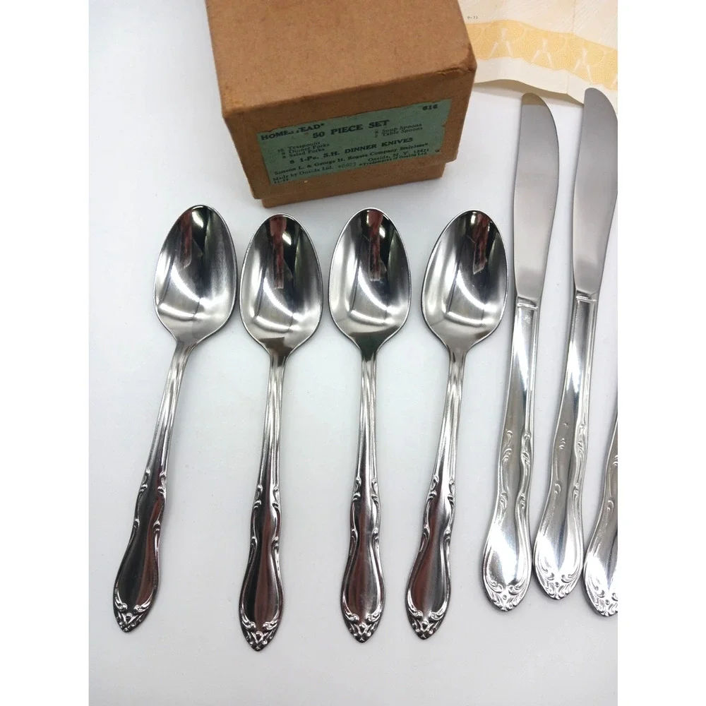 Oneida Simeon L & George H Rogers Stainless Homestead 4 Teaspoons 8 Knives Box